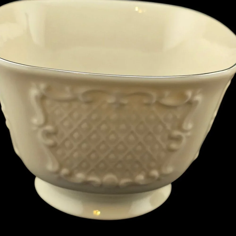 Lot of 3 Lenox Dish Hand-Decorated 24K Gold Textured Bowl & Shell-Inspired Vase - Picture 6 of 16